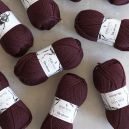 Peruvian 382 Dark bordeaux